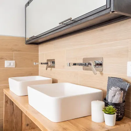 The Rent - Gorgeous Two-bedroom Close To Cinque Giornate Square