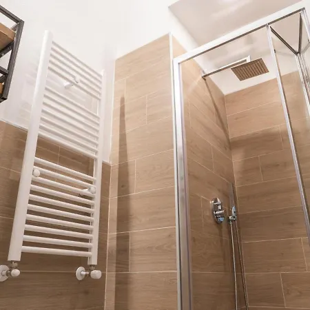 The Rent - Beautiful Two-bedroom Close To Cinque Giornate Square * Milan