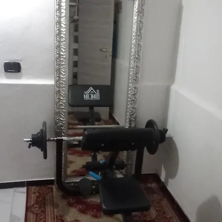 Room In Lodge - Basement In Shared Apartment