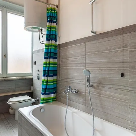Ticinese Master Guest Close To Duomo * Milano