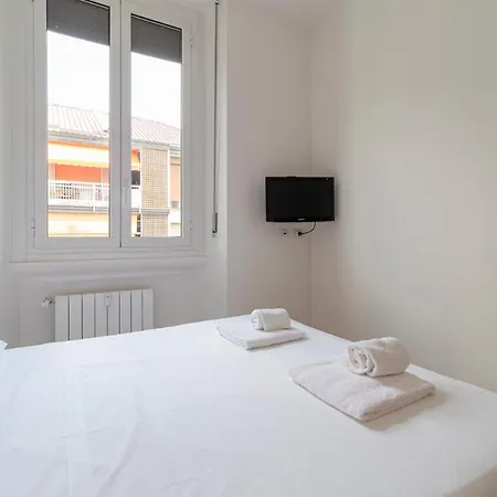 New Renovated Apartment Close To Navigli - Bordighera Apartment