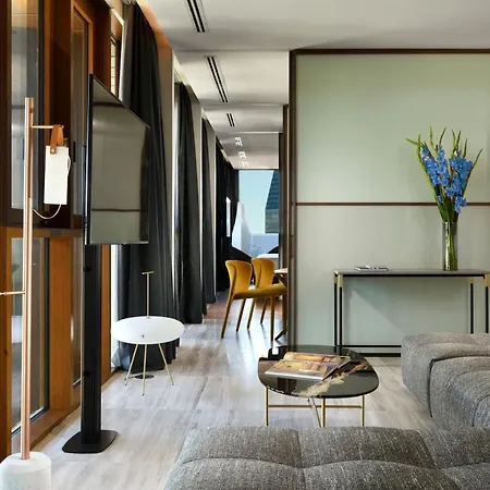 Verticale | Esperienze 호텔