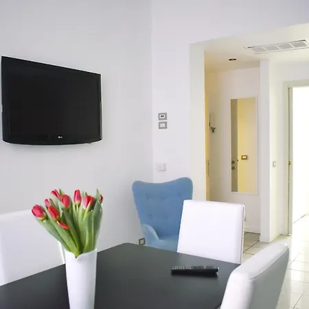 Homing Milano Navigli Suites Ξενοδοχείο με διαμερίσματα