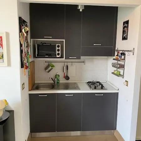 Splendido Con Tutti Servizi In Zona Navigli Milano