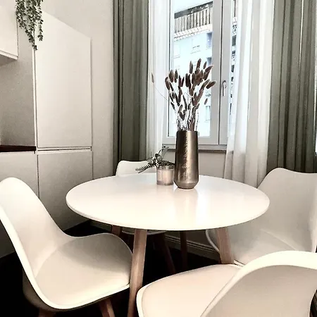 Bilocale Di Prestigio: Centro Apartment