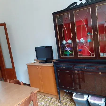 Meneghina House *