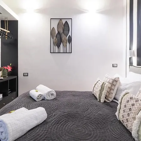 Corso Genova 21, Navigli & Duomo - Charming