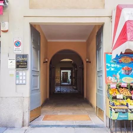 Centro Storico, Darsena E Duomo - Corso Genova - Italy Flat Vacation Διαμέρισμα *