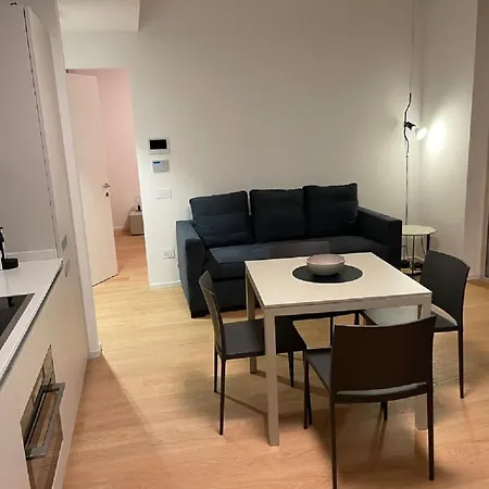 Number House - Number 10 Apartment *