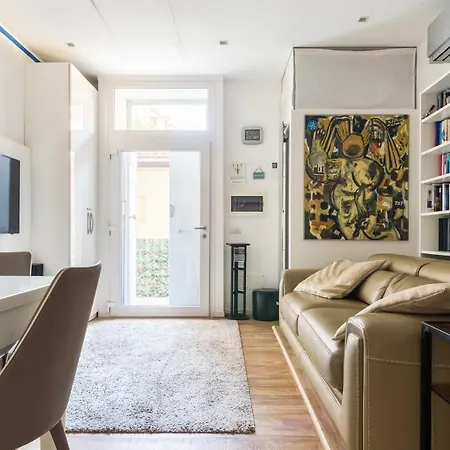 Luxury Modern One Bedroom In Great Location * Milán