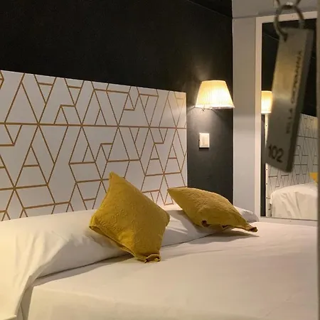 Giovanna Hotel *