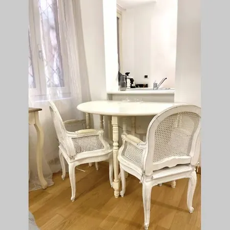 Boutique In Center: Duomo Scala Apartment *