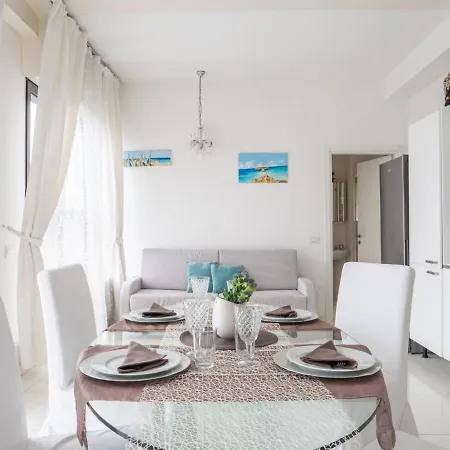 Daire The Rent - Spacious With Balcony In Viale Monza