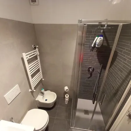 Gioli Nocleg ze śniadaniem 4*