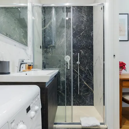 Appartement Retreats Cadorna Duomo Milaan