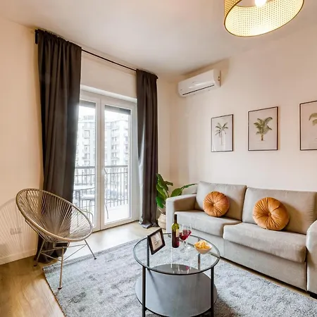 Sweett - Solari Apartament *