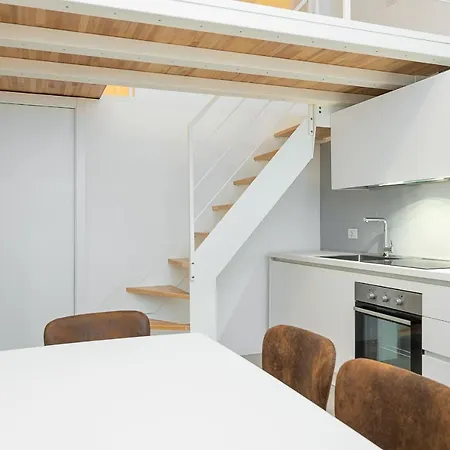 Hemeras Boutique Homes - Near Citylife Apartment