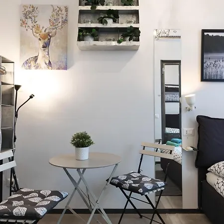 Primopiano - Schiaparelli C Flat * Μιλάνο