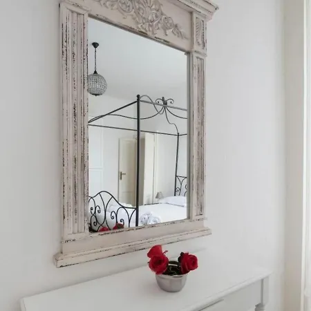 Bacone Liberty Vittoria By Halldis * Milan