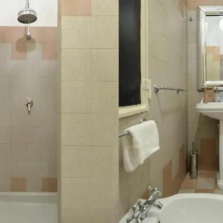 Apartment Bacone Liberty Vittoria By Halldis Milan