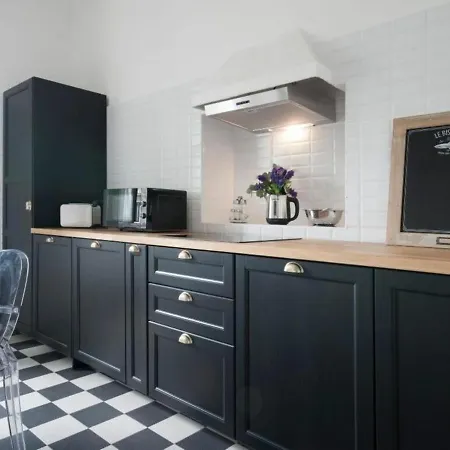 Bacone Liberty Vittoria By Halldis Apartment Milan