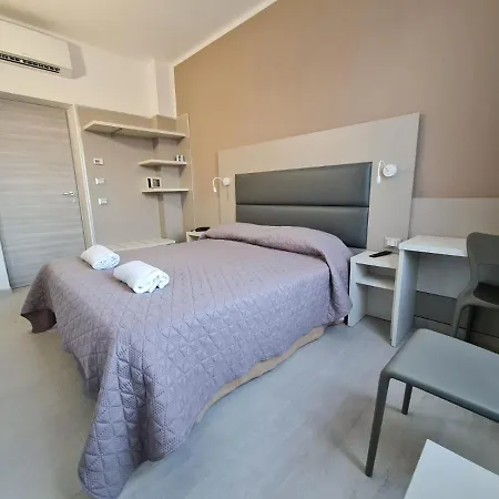 20 ホテル ミラノ