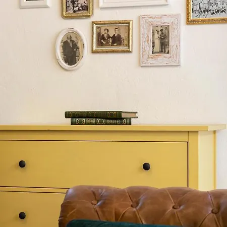 Modern & Stylish Loft - 2 Min From Station Milánó