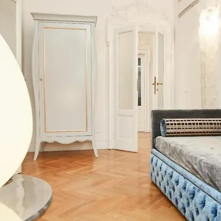 Vallazze Luxury By Halldis Daire *