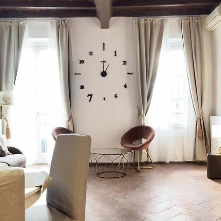 Apartment Mila Magenta