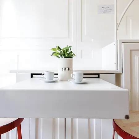 Joivy Lovely For 2 With Balcony Near Duomo Apartment