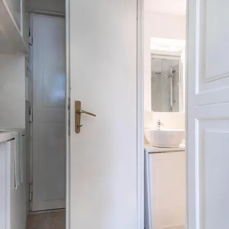 Joivy Lovely For 2 With Balcony Near Duomo Milan