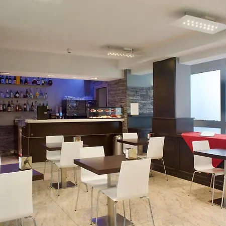 Sechi With Parking Hotel