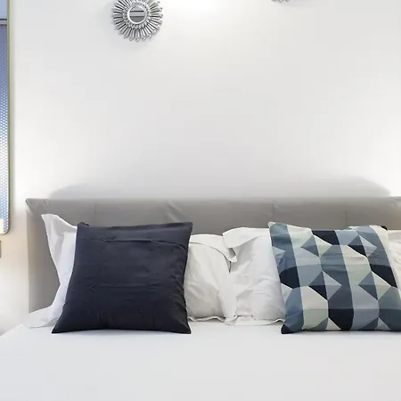 Mila Alessi Apartamento *