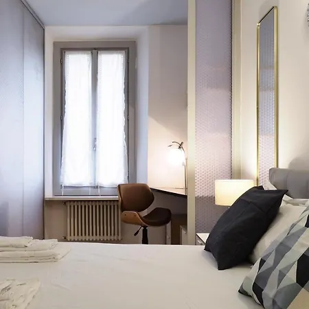 Mila Alessi * Milán