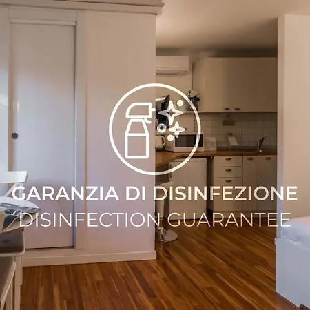 Apartment Moscova 52 *