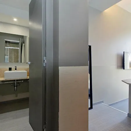 Vico Fashion District ゲストハウス 4*