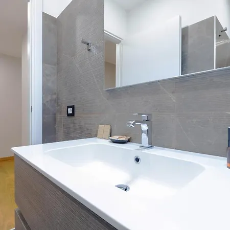 Appartement Retreats Cadorna Duomo Milaan