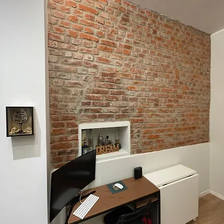 Red Bricks - Porta Romana *