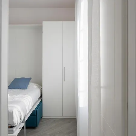 Hostmate -milano - Strambio - Citta Studi * Milánó