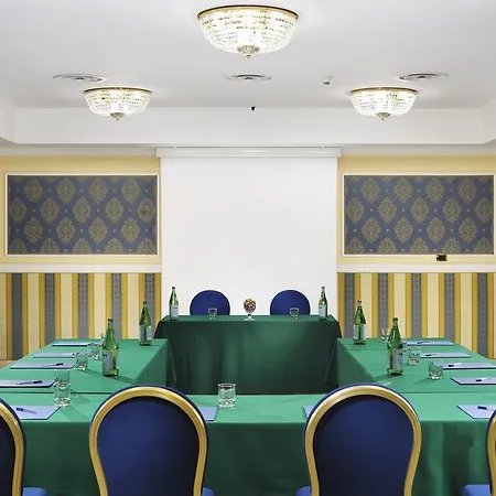 Grand Plaza 호텔 4*