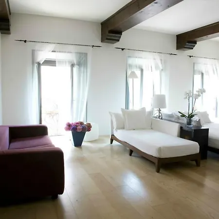 Antica Dei Mercanti מלון 4*