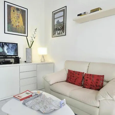 Daire Fra Bartolomeo *