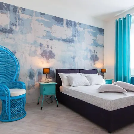 - Porta Venezia * Milão