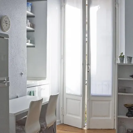 Liberty Two-room In Porta Venezia