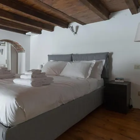 Italianway Easy - Binda 10 Apartament *