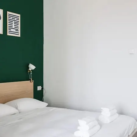 Minimal And Charming In Isola District-via Farini * Milánó