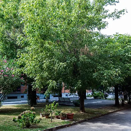 Lorenteggio 209 Bed & Breakfast 3*