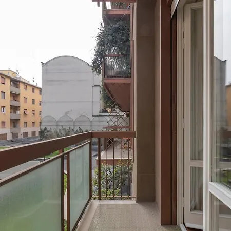 Joivy Modern 2bed Flat With Balcony, 250m From M5 Foppa And M2 Sant'agostino * Μιλάνο