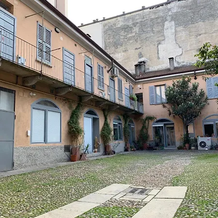 Bilocale Di Ringhiera In Corso Como/garibaldi Apartmán