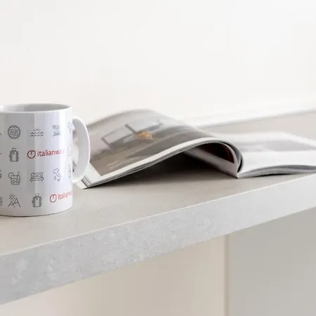 Italianway - The B Village Business Apartamento